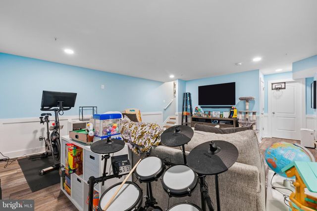 6 HENRY HOUSE CIR, Taneytown, MD 21787