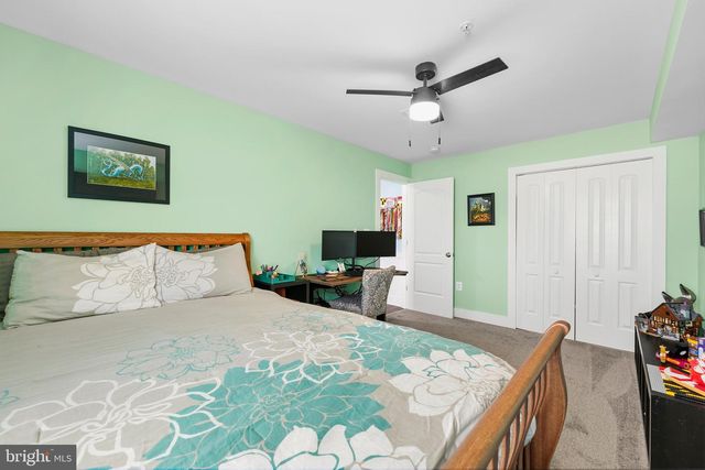 6 HENRY HOUSE CIR, Taneytown, MD 21787