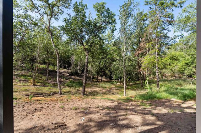 150 Palikea CT, Bastrop, TX 78602