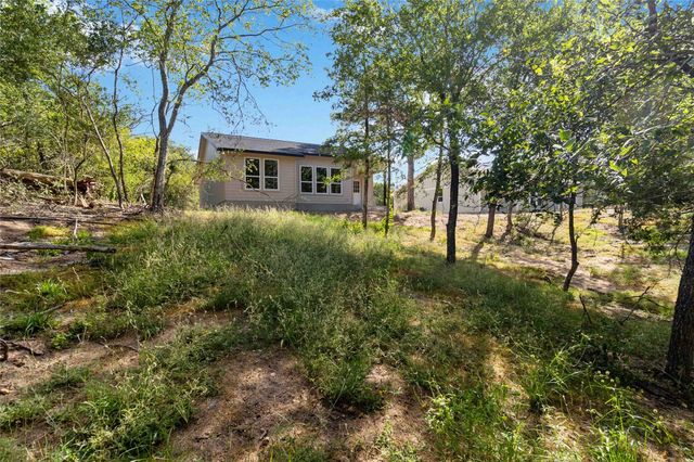 150 Palikea CT, Bastrop, TX 78602