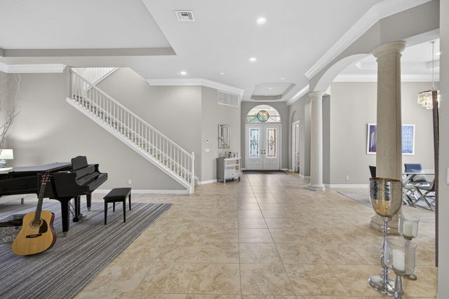 142 Viera Drive, Palm Beach Gardens, FL 33418