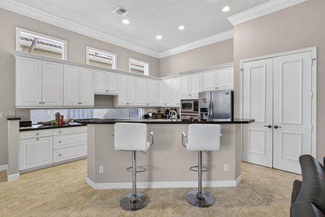 142 Viera Drive, Palm Beach Gardens, FL 33418