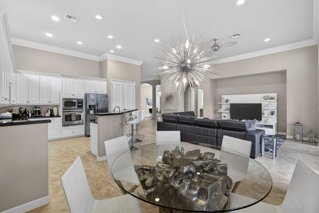 142 Viera Drive, Palm Beach Gardens, FL 33418