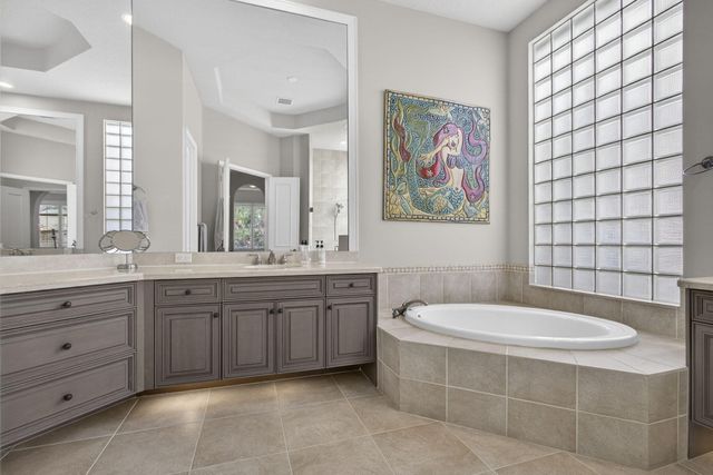 142 Viera Drive, Palm Beach Gardens, FL 33418