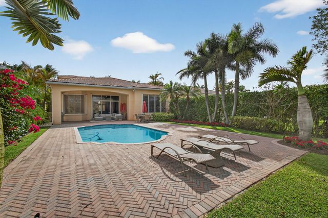 142 Viera Drive, Palm Beach Gardens, FL 33418