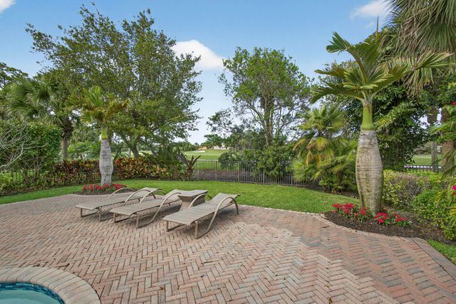 142 Viera Drive, Palm Beach Gardens, FL 33418