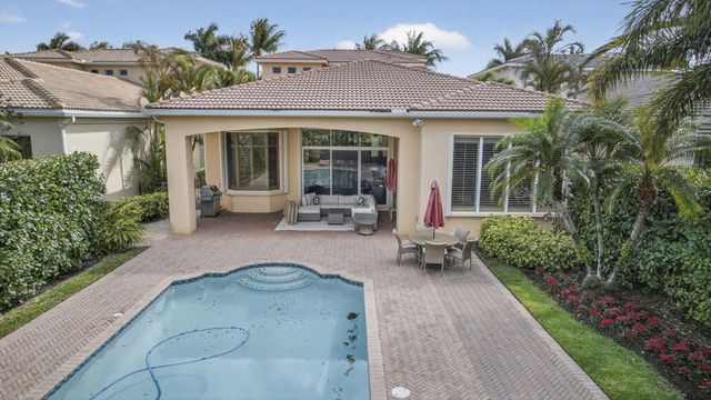 142 Viera Drive, Palm Beach Gardens, FL 33418