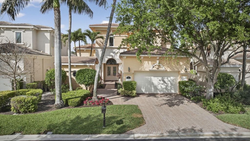 142 Viera Drive, Palm Beach Gardens, FL 33418