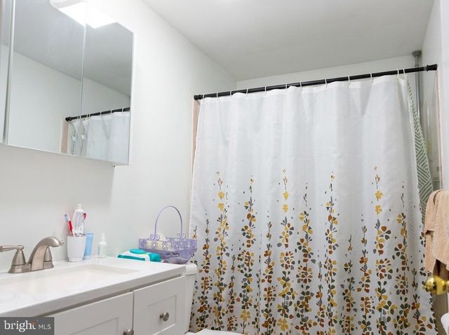 40 MAPLEWICK LN, Willingboro, NJ 08046