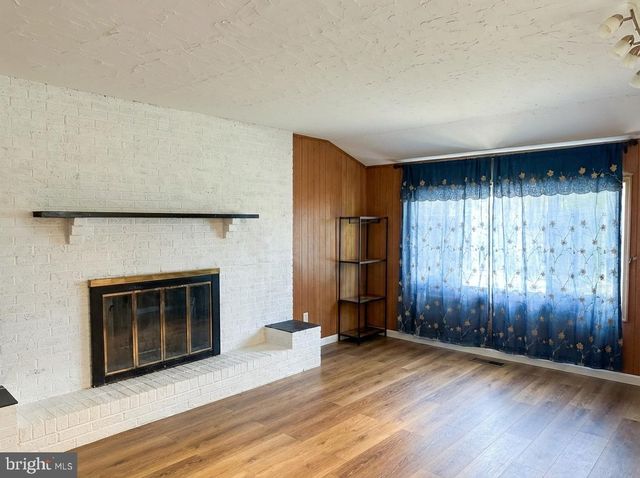 40 MAPLEWICK LN, Willingboro, NJ 08046