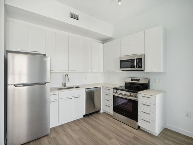 2121 Broward Avenue 234, West Palm Beach, FL 33407