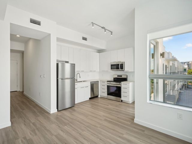 2121 Broward Avenue 234, West Palm Beach, FL 33407