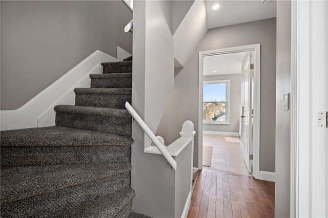 85 Harwood St, Mt Washington, PA 15211