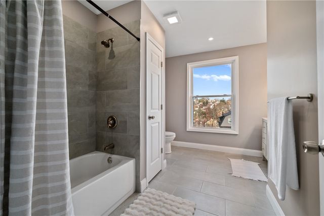 85 Harwood St, Mt Washington, PA 15211