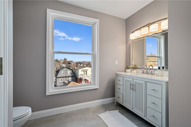 85 Harwood St, Mt Washington, PA 15211