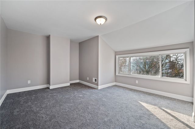 85 Harwood St, Mt Washington, PA 15211