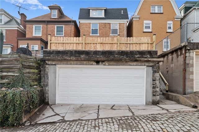 85 Harwood St, Mt Washington, PA 15211