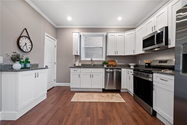 85 Harwood St, Mt Washington, PA 15211