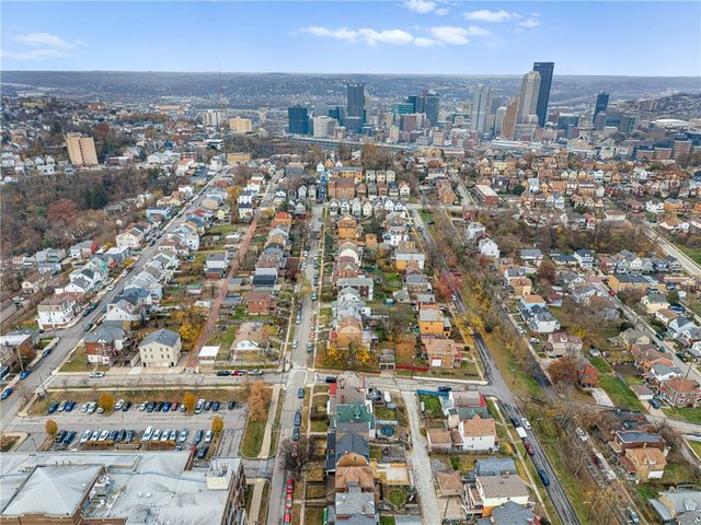 85 Harwood St, Mt Washington, PA 15211