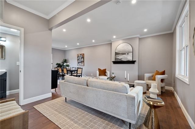 85 Harwood St, Mt Washington, PA 15211