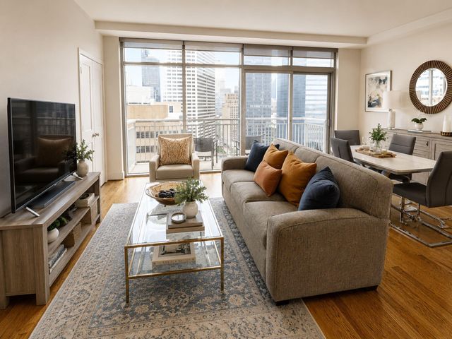 1400 Mckinney Street 2707, Houston, TX 77002