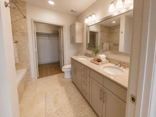 1400 Mckinney Street 2707, Houston, TX 77002