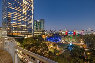 1400 Mckinney Street 2707, Houston, TX 77002