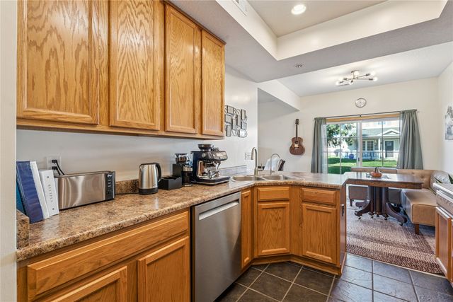 2101 Meadow Court 602, Des Moines, IA 50320