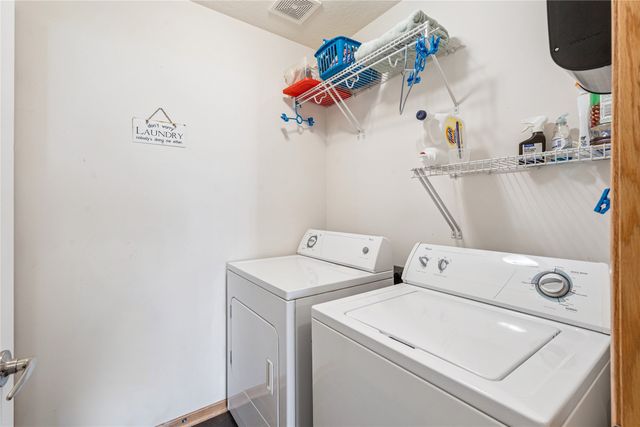 2101 Meadow Court 602, Des Moines, IA 50320