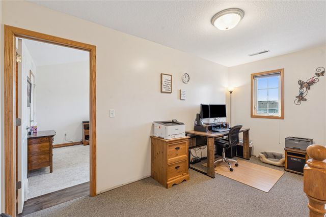 2101 Meadow Court 602, Des Moines, IA 50320