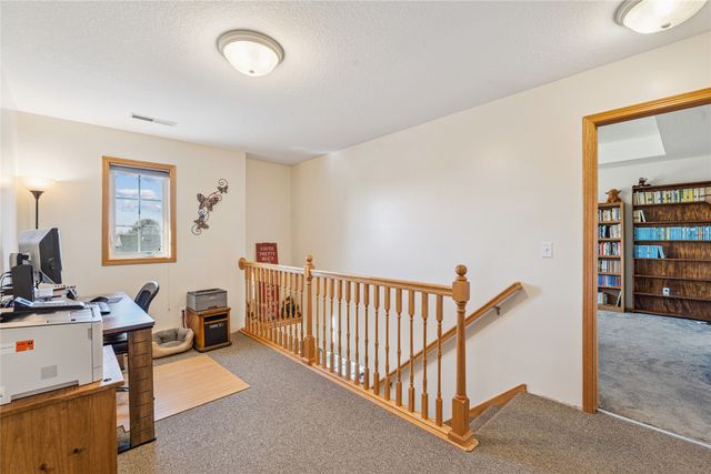 2101 Meadow Court 602, Des Moines, IA 50320
