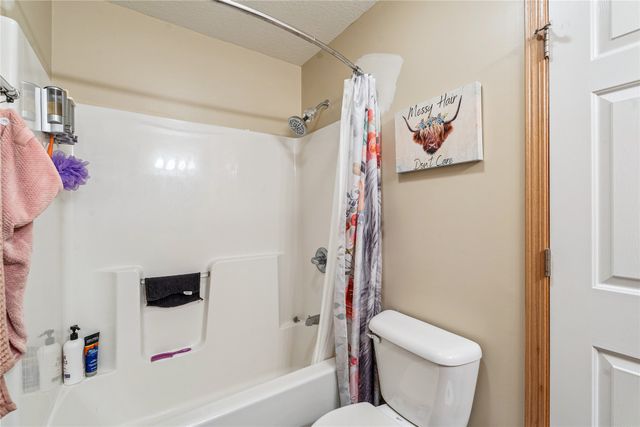 2101 Meadow Court 602, Des Moines, IA 50320