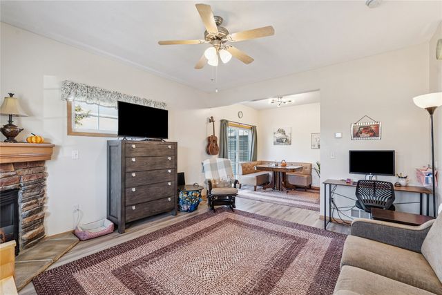 2101 Meadow Court 602, Des Moines, IA 50320