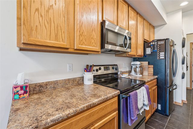 2101 Meadow Court 602, Des Moines, IA 50320