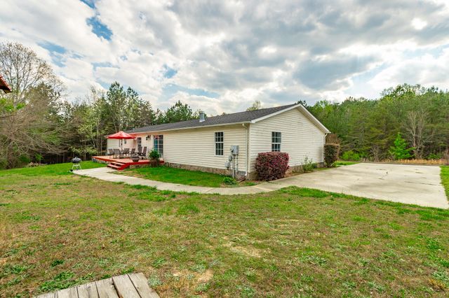 218 Edgewater Drive, Chickamauga, GA 30707