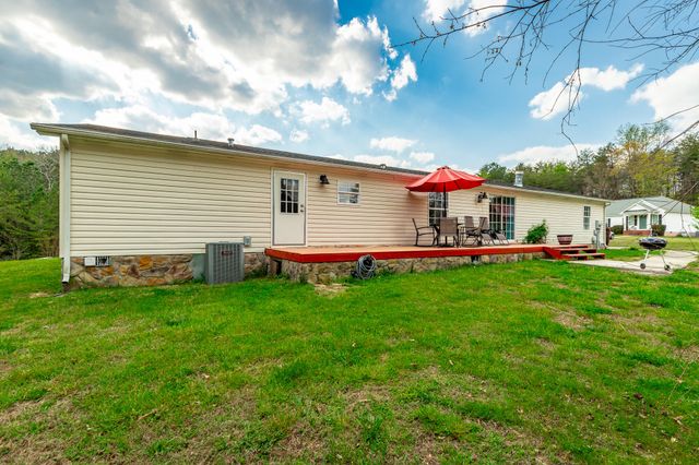 218 Edgewater Drive, Chickamauga, GA 30707