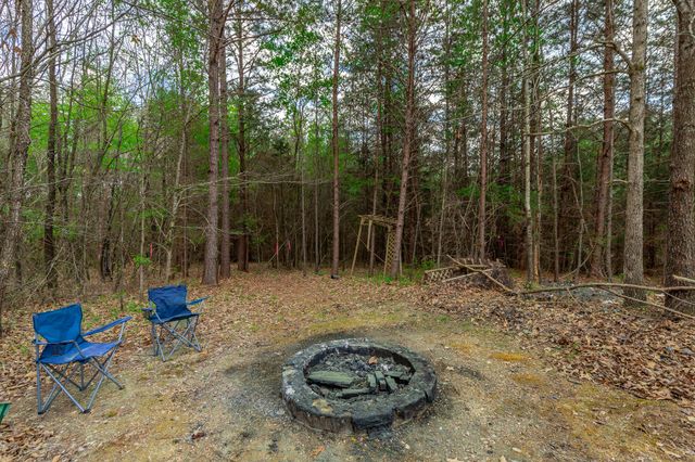 218 Edgewater Drive, Chickamauga, GA 30707