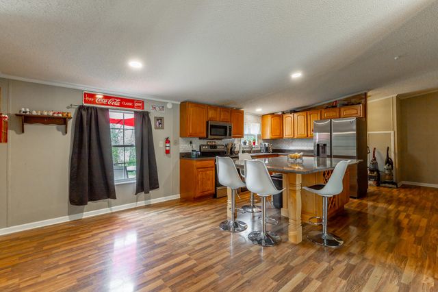 218 Edgewater Drive, Chickamauga, GA 30707