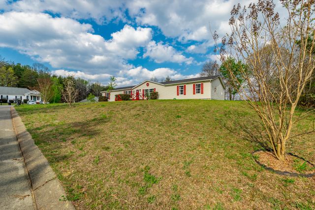 218 Edgewater Drive, Chickamauga, GA 30707