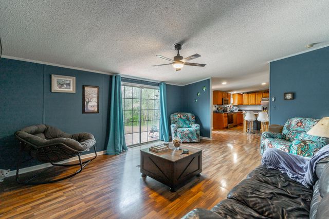 218 Edgewater Drive, Chickamauga, GA 30707