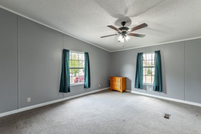 218 Edgewater Drive, Chickamauga, GA 30707
