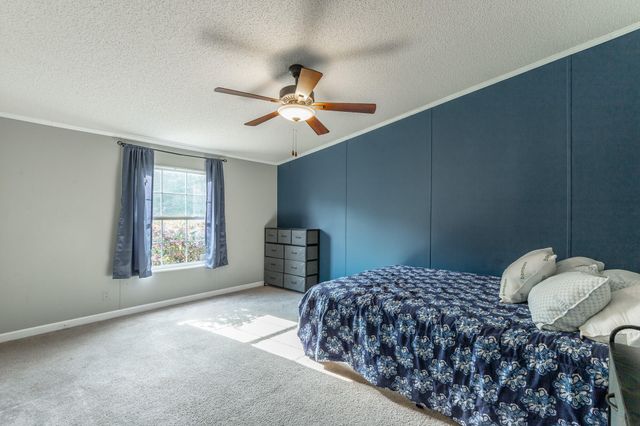 218 Edgewater Drive, Chickamauga, GA 30707
