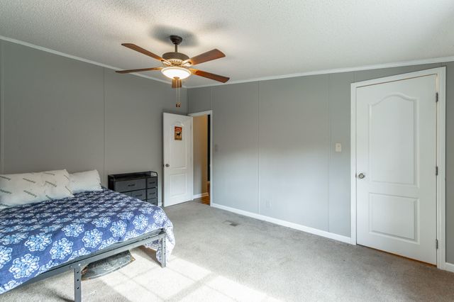 218 Edgewater Drive, Chickamauga, GA 30707