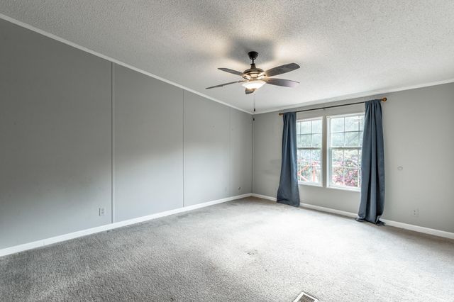 218 Edgewater Drive, Chickamauga, GA 30707
