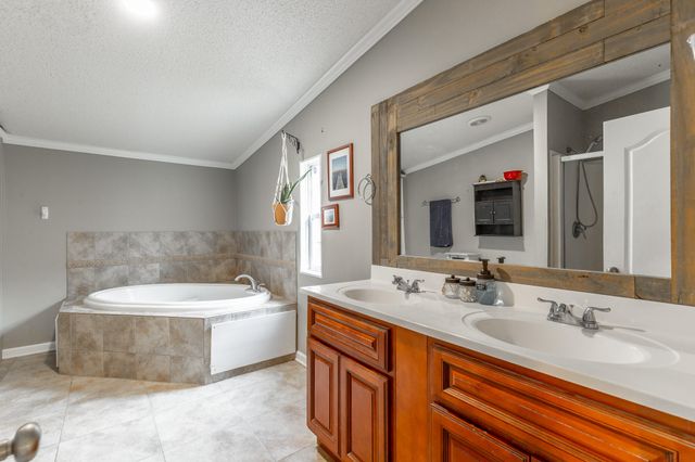 218 Edgewater Drive, Chickamauga, GA 30707