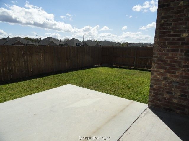 1014 Dove Run Trail, College Station, TX 77845