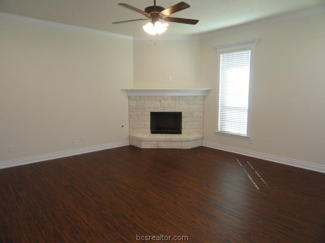 1014 Dove Run Trail, College Station, TX 77845