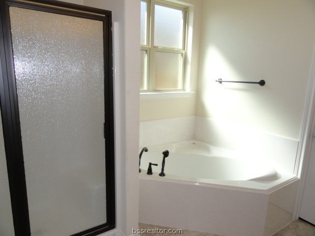 1014 Dove Run Trail, College Station, TX 77845