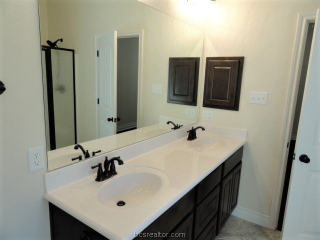 1014 Dove Run Trail, College Station, TX 77845