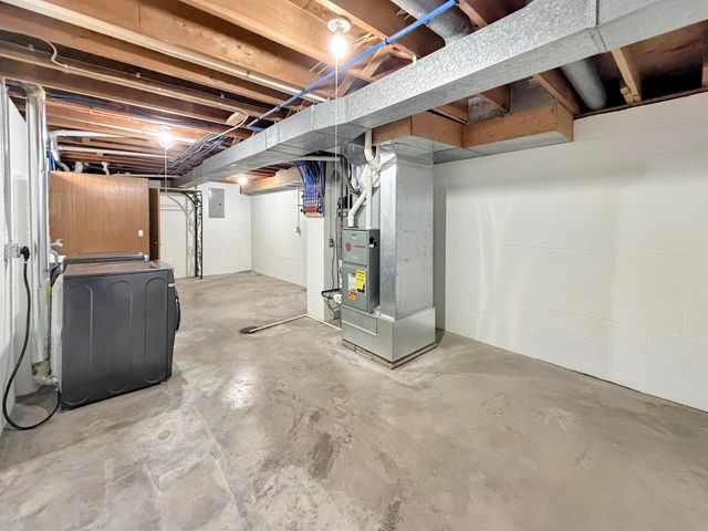 714 6th Street, Traer, IA 50675